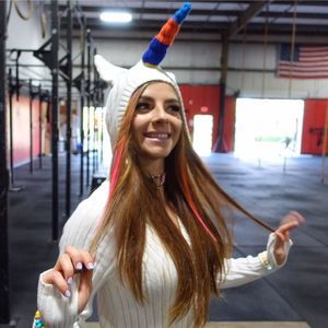 Meet your Posher, Yana